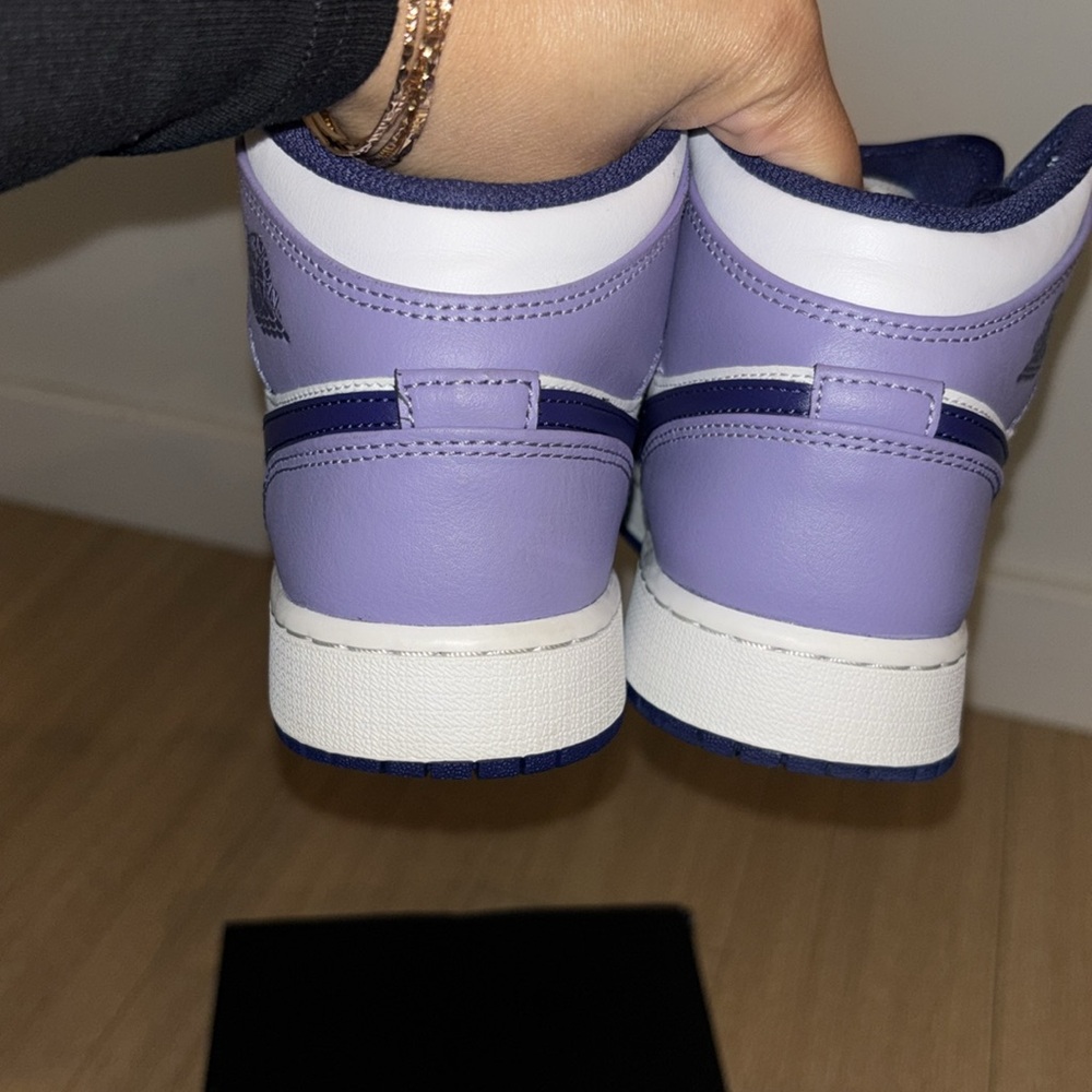 Excellent (USED) Condition Air Jordan 1 Mid Sky J Purple - Picture 8 of 11